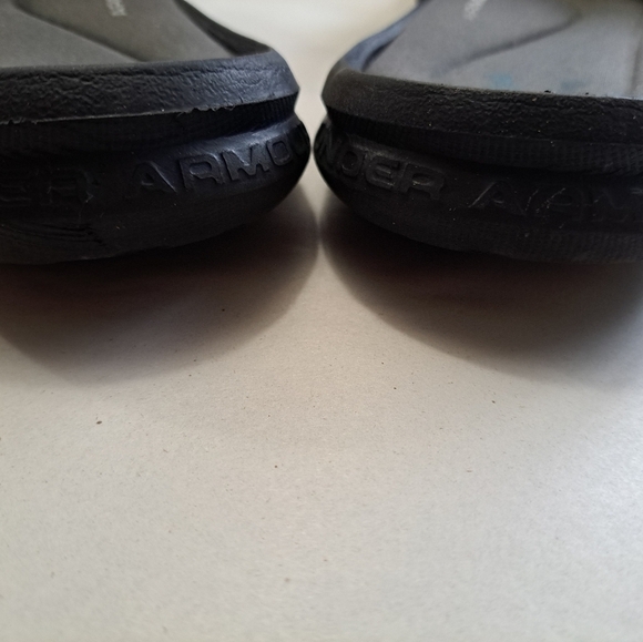 Under Armour Women's Ignite Black Slides Size 9 - Picture 4 of 10